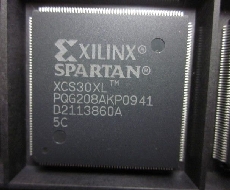 XCS30XL-5PQG208C