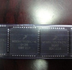 MC68HC705C8ACFNE