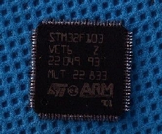 STM32F103VET6