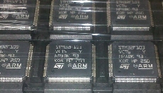 STM32F103RET7