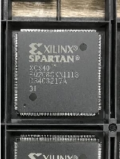 XCS40-3PQ208I